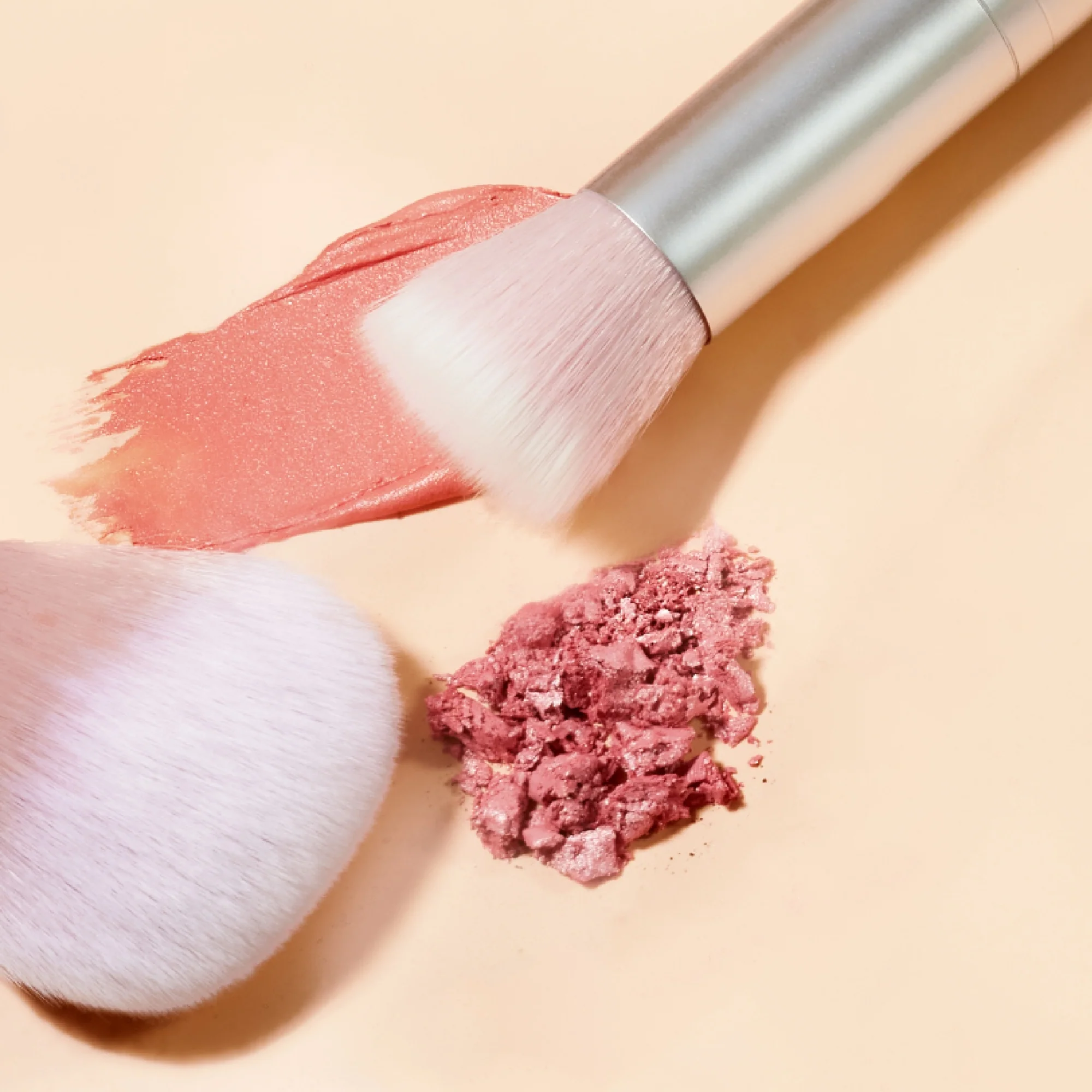 Skin2Skin Powder Blush Brush Pinceau - Image 3