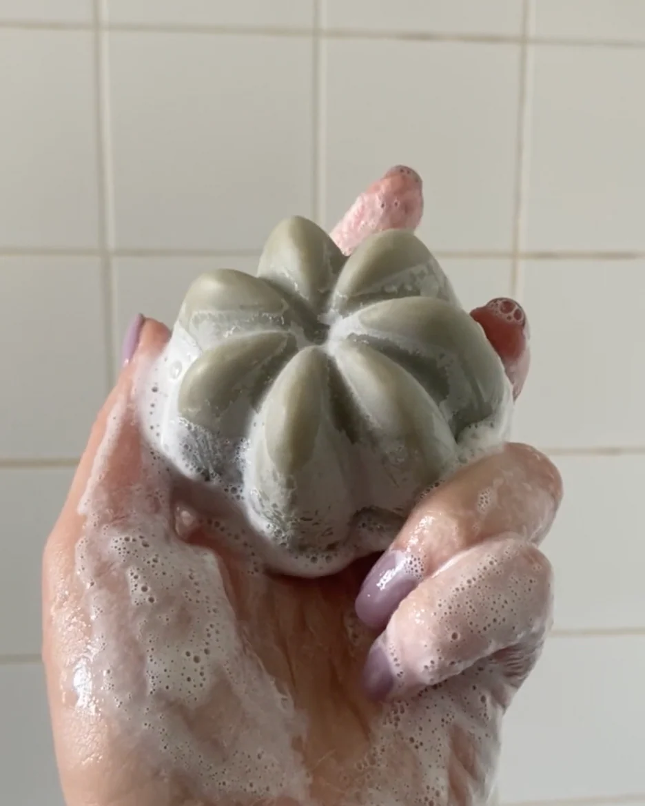 Le Shampoing Solide Rééquilibrant - Image 4